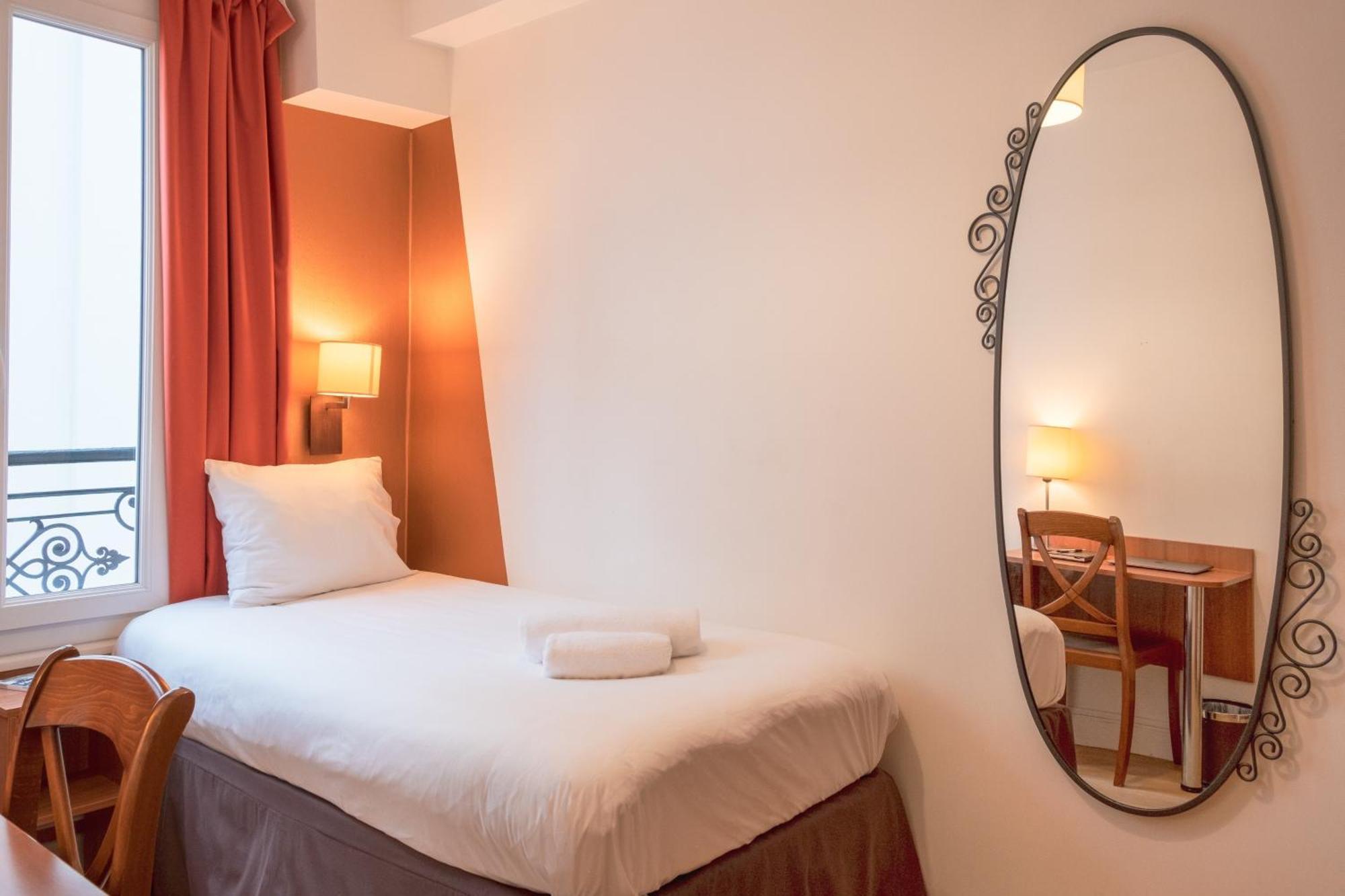Single Room (shared Shower and Toilet on the floor),1578384419:JPEG